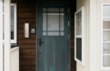 デザインも色もオーダーできる木製玄関ドア